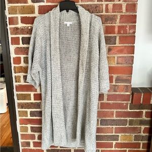 Soft, oversized short sleeved cardigan.
